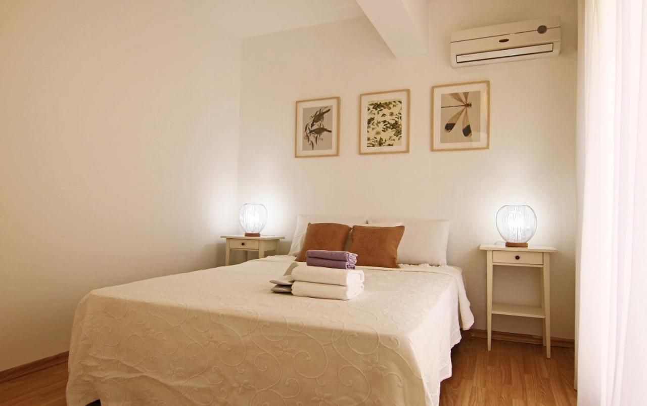 Phaedrus Living Luxury Flat Sea View 9